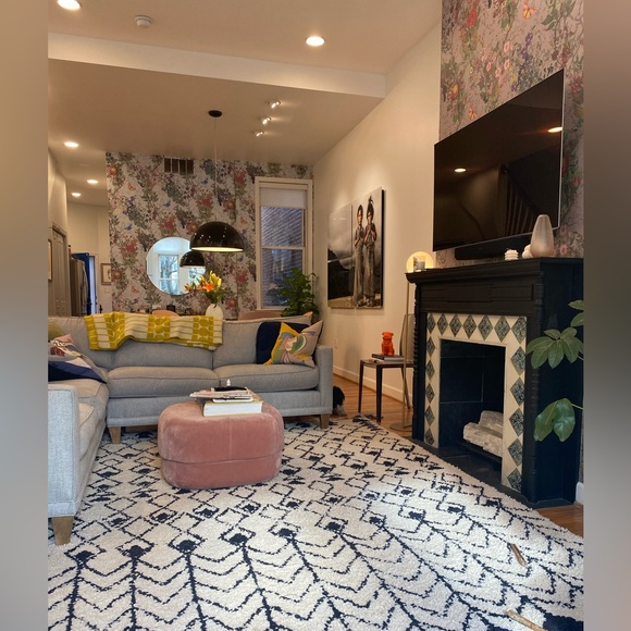 Meet your Posher, Molly - Picture 6 of 10